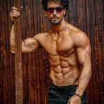 Tiger Shroff Instagram – Last day of shoot on my biggest and most challenging film yet! X ray vision till the end…2 months to go. #ganapath @carrera @prowlactive @bhushangavasofficial
