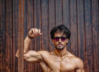 Tiger Shroff Instagram - Last day of shoot on my biggest and most challenging film yet! X ray vision till the end…2 months to go. #ganapath @carrera @prowlactive @bhushangavasofficial