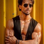Tiger Shroff Instagram – Wat u lookin at … 🦍
