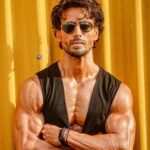 Tiger Shroff Instagram – Wat u lookin at … 🦍