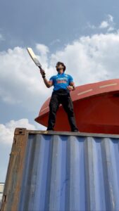 Tiger Shroff Instagram - Koi pooche toh batana…ki hum 🇮🇳aye hai💙🧢letsss goooo team INDIA✨⚡️#worldcup #indvspak