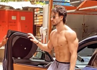 Tiger Shroff Instagram - Wasnt expecting my 🍑to get papped today…but you guys are most welcome for my morn routine ⚡️❤️📸 #mondaymotivation #24-7motivated