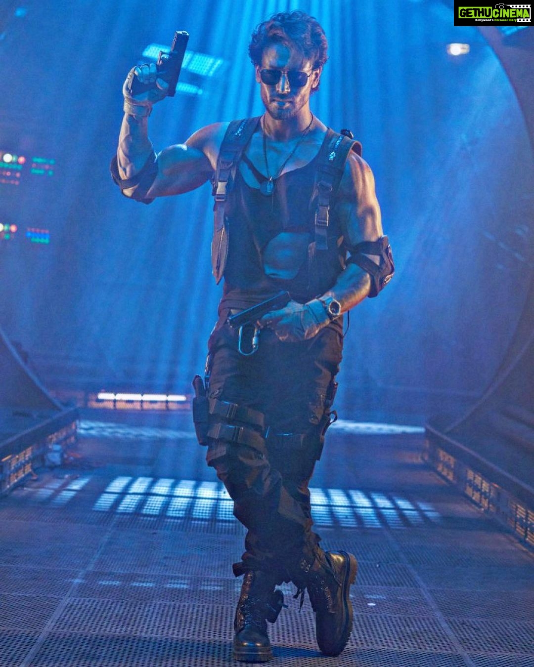 Tiger Shroff Instagram - Didnt need the guns…😈⚡️
