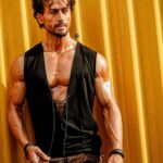 Tiger Shroff Instagram - Is it me or is it hot af here all of a sudd☀️🥵