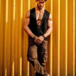 Tiger Shroff Instagram - Is it me or is it hot af here all of a sudd☀️🥵