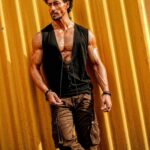 Tiger Shroff Instagram - Is it me or is it hot af here all of a sudd☀️🥵