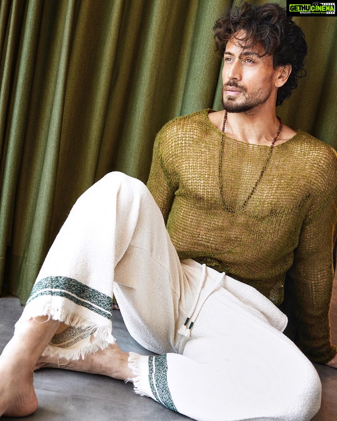 Tiger Shroff Instagram - @trishasarang @theanisha @amityashwant_hair @rahulkothavale