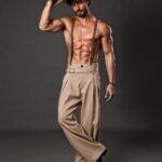 Tiger Shroff Instagram - 🎩💋 @trishasarang @theanisha @amityashwant_hair @rahulkothavale
