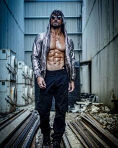 Tiger Shroff Instagram - Loading… ⚡️🤍 @bhushangavasofficial