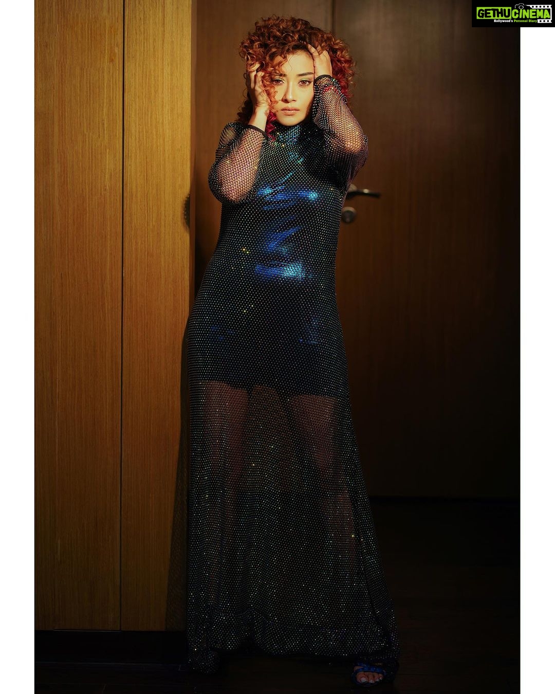 Tina Datta Instagram - A night of Fashion, Style and Glamour!! #AhmedabadTimesFashionWeek . . . #EklaChaloRe #WarriorPrincess #TinaKaStyle #fashion #style #fame #fashionista #lookbook #stylefile #stylish #tinadatta