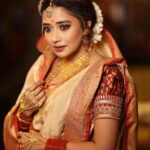 Tina Datta Instagram - Shubho Doshami 🙏🏻 The day celebrating the victory of good over evil… So why not pledge to fight all our inner demons and walk on the path of bettering ourselves. With love, warmth and joy!! ❤️ Happy Dusshera 🤗 . . . #dusshera #festival #instagood #festivevibes #lookbook #duggadugga #tinadatta