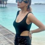 Tina Datta Instagram - If there wasn’t enough of Maldives on the gram, here’s a #photodump cause there can never be enough of blue! #MaldivesLove #PhotoDump . . @shopstyleash @ambitiontravelstours @heritanceaarah @nijhawangroup . . #travelphotography #travel #heritanceaarah #maldives #heritancehotelsandresorts #heritanceexperience #travelgram #holidays #vacationmode #tinadatta
