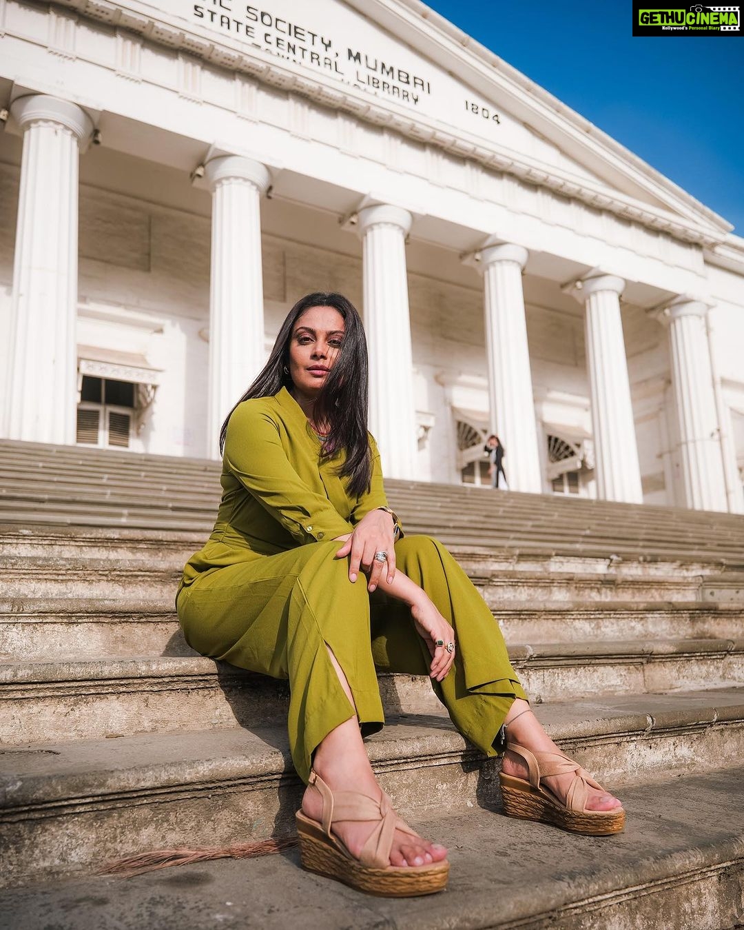 Toral Rasputra Instagram - Be with yourself today and everyday ❤️ Shot by @jaysingal_ Wearing @thelabellife Styled by @yashasvisingh19 Hair by @meenakshikolvankar Makeup by @thombrekapil #toralrasputra #beyou #bepositive #behappy #keepgoing #keepsmiling #believeinyourself #stayfocused #staycalm #liveinthemoment #lifeisbeautiful