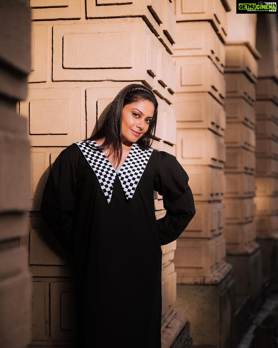 Toral Rasputra Instagram - I see you ❤️ Shot by @jaysingal_ Dress by @houseofmanaa_ Styled by @yashasvisingh19 Assisted by @aarttiiii__ Makeup by @thombrekapil Hair by @meenakshikolvankar #toralrasputra #beyou #bepositive #behappy #keepgoing #keepsmiling #believeinyourself #stayfocused #staycalm #liveinthemoment #lifeisbeautiful