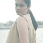 Toral Rasputra Instagram - Stay classy & sassy 💫 Shot by @jaysingal_ Styled by @yashasvisingh19 Wearing @thelabellife Makeup by @thombrekapil Hair by @meenakshikolvankar #sunday #reeloftheday #instareels #reelitfeelit #instavideo #toralrasputra