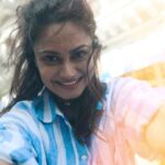 Toral Rasputra Instagram - Live, love, laugh….everyday! Shot by @jaysingal_ Styled by @yashasvisingh19 Makeup by @thombrekapil Hair by @meenakshikolvankar #saturday #instareels #reeloftheday #reelsvideo #reelitfeelit #toralrasputra