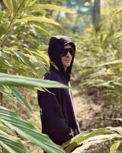 Tovino Thomas Instagram - 'പച്ചപരിഷ്‌കാരി' 

💚 

📸 @iam_georgejacob
