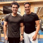 Tovino Thomas Instagram - I thought I knew the khel. Then I met the real khiladi !! @akshaykumar #khiladiyonkakhiladi