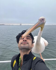 Tovino Thomas Instagram - Let’s talk about the bloody 30 acres of sea !! 🥴

#atlanticocean #namibia #walvisbay #pelican #seal #albatros