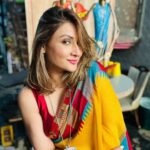 Urvashi Dholakia Instagram - Colourful Sunday 🥰 : : #urvashidholakia #saree #love #candid #justme #live #love #laugh #smile #behappy #alwaysandforever #💋