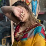 Urvashi Dholakia Instagram - Colourful Sunday 🥰 : : #urvashidholakia #saree #love #candid #justme #live #love #laugh #smile #behappy #alwaysandforever #💋