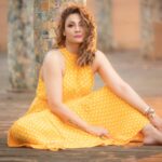 Urvashi Dholakia Instagram - Sunflowery Enough ?? 🌻🌼🌻#sunday : : #urvashidholakia #beautiful #day #positivevibes #love #💋