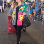 Vahbbiz Dorabjee Instagram - #airportlook✈️ Journey begins..#srilanka @goldcoastfilmsofficial T2 Mumbai International Airport