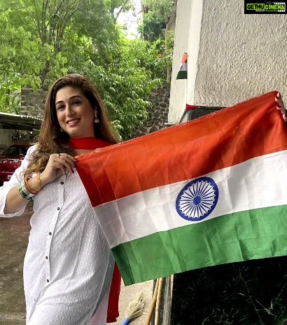 Vahbbiz Dorabjee Instagram - May the glory of Independence Day be with us forever. Here's wishing you a very happy Independence Day🇮🇳 I Love my India..One of the strongest and most diverse cultures in the World❤️