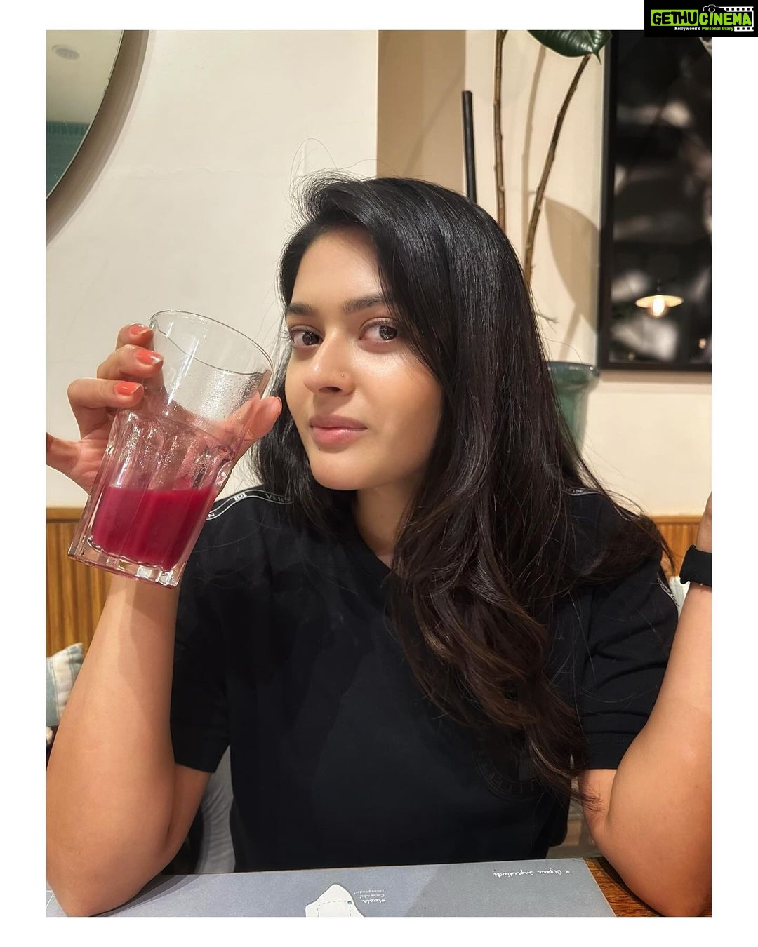 Vaibhavi Shandilya Instagram - "I don't have a purple problem, I have a purple booster by @kitchengardenbysuzette , which has power to transform and create my purple energy “ #purple #ipurpleyou💜 Kitchen Garden