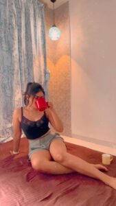 Vaibhavi Shandilya Instagram - What is your self love language ?
#moring #love