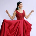 Vaidehi Parashurami Instagram – Day 3!

#navratri #colours
#red #traditions 
#streeshakti #beingwoman 
#differentavatars #differentroles