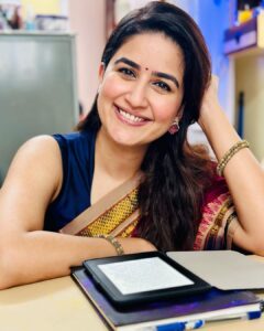 Vaidehi Parashurami Instagram - “Nothing can dim the light that shines from within.” - Maya Angelou #worldmentalhealthday #embraceyourself #addressyouremotions #standbyyou ✨