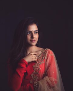 Vaishnavi Chaitanya Instagram - Happy Ganesh Chaturthi ❤️😇

📸 : @ravi_creative_captures @naninagabathulla 
Makeup: @venkymakeup 
@visioncelebhub