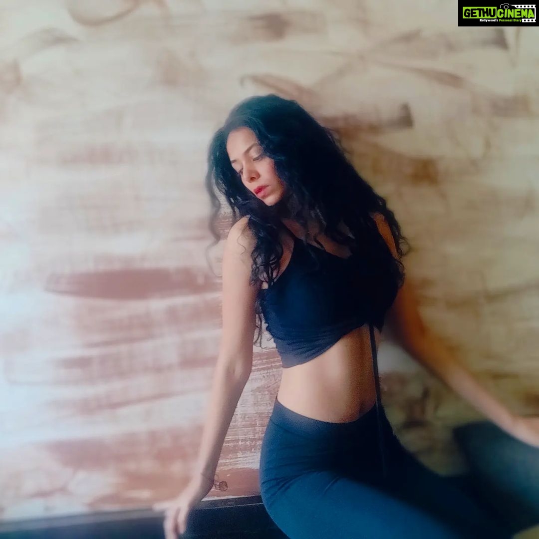 Vaishnavi Dhanraj Instagram - Ceiling of the Ego ..is just the basement of the higher mind ..
