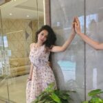 Vaishnavi Dhanraj Instagram - Mirror mirror on the wall. Who is the stupidest of them all .. ? Me me me ..