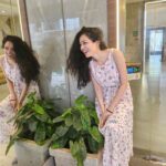 Vaishnavi Dhanraj Instagram - Mirror mirror on the wall. Who is the stupidest of them all .. ? Me me me ..