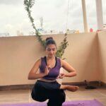 Vaishnavi Gowda Instagram - Yoga makes us find the peace which lies within us ! ✨ Yoga not just today but everyday ❤️ #internationalyogaday #yoga #yogapractice Ps - dad is my yoga partner for life .. ✨