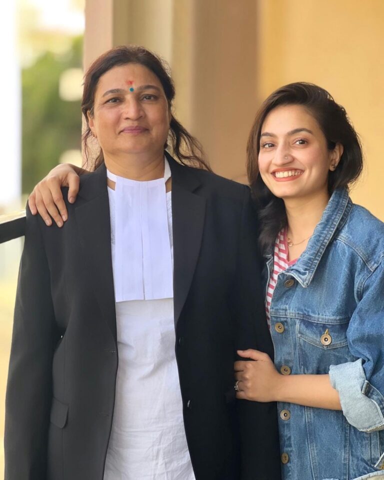 Vaishnavi Gowda Instagram - Advocate in the house 💖 U have always taught us that age is just a number.. super proud of what u have achieved in this age 🙏🏻 Thank you for inspiring always 😇