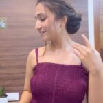 Vaishnavi Gowda Instagram - Easy low bun hack ! 👱🏻‍♀️ try and let me know :)