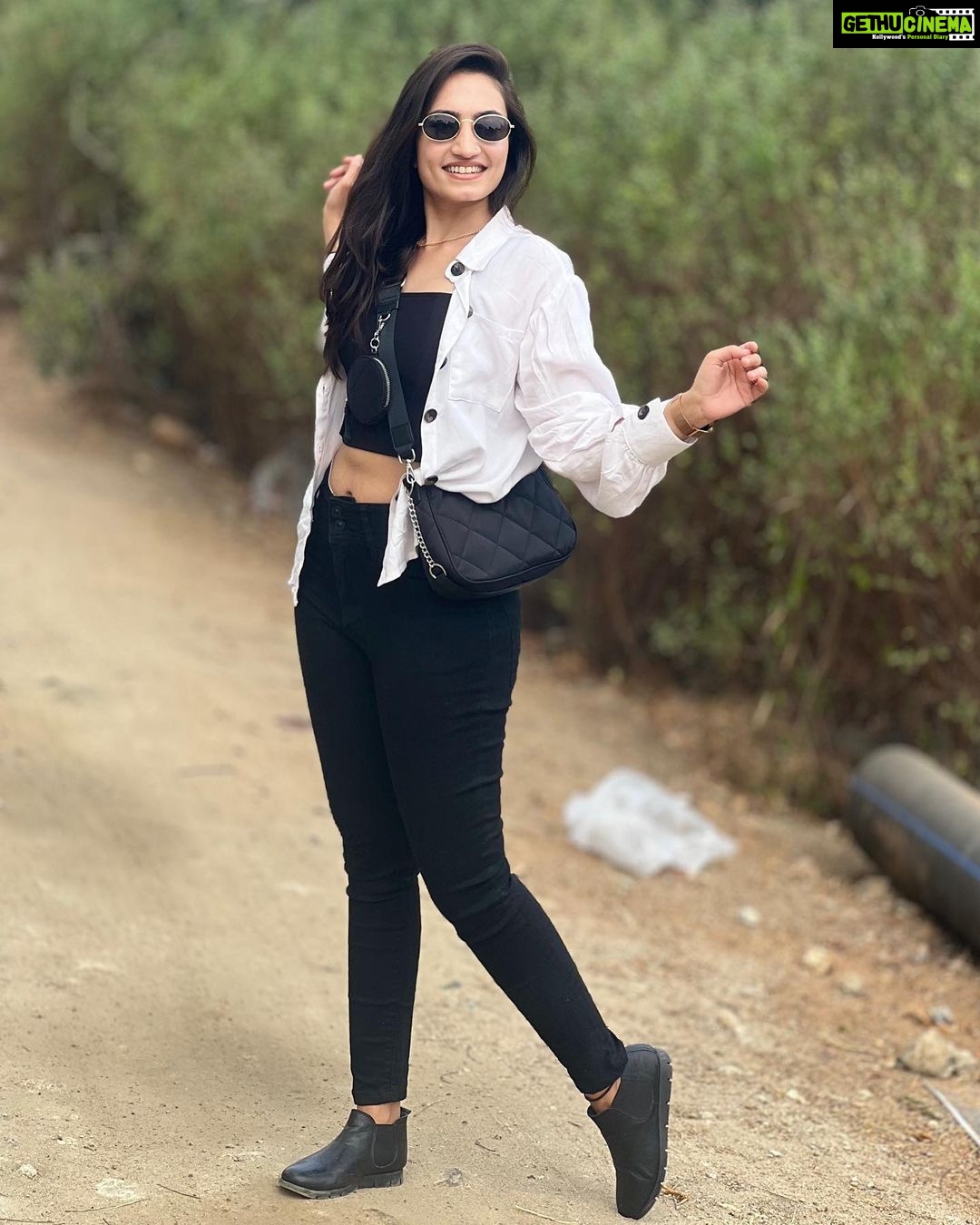 Vaishnavi Gowda Instagram - All the beauty of life is made up of light and shadow 🤍