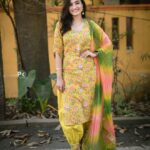 Vaishnavi Gowda Instagram - Colour colour which colour do you choose 💚💛💗 Outfit- @rangriwaaz 📸- @pkstudiophotography @d_ee_kshi