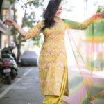 Vaishnavi Gowda Instagram - Colour colour which colour do you choose 💚💛💗 Outfit- @rangriwaaz 📸- @pkstudiophotography @d_ee_kshi