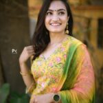 Vaishnavi Gowda Instagram - Colour colour which colour do you choose 💚💛💗 Outfit- @rangriwaaz 📸- @pkstudiophotography @d_ee_kshi