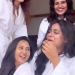 Vaishnavi Gowda Instagram – Old questions with old friends 😁
#14yearsfriendshipandstillcounting