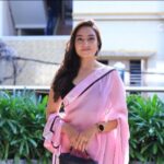 Vaishnavi Gowda Instagram – ನಕ್ಷತ್ರಾ ಬಾಳಲ್ಲಿ ಶ್ವೇತಾ ಮುಳ್ಳಾಗ್ತಾಳೆ ಅಂದುಕೊಂಡ್ರೆ, ವಿಧಿ ಕೊಟ್ಟ ಟ್ವಿಸ್ಟೇ ಬೇರೆ! ನಕ್ಷತ್ರಾ – ಭೂಪತಿ ಪ್ರೀತಿಗೆ ಮತ್ತೊಂದು ವಿಘ್ನ!!
ಲಕ್ಷಣ | ಸೋಮ-ಶುಕ್ರ ರಾತ್ರಿ 8:30
#Lakshana #ColorsKannada #ಬಣ್ಣಹೊಸದಾಗಿದೆ #ಬಂಧಬಿಗಿಯಾಗಿದೆ