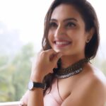 Vaishnavi Gowda Instagram - Elevate your look with the perfect pieces from @danielwellington ✨ Get 15% off by using my code “VAISHNAVIXDW” on www.danielwellington.com only. Happy shopping! #ad #danielwellington #dwindia