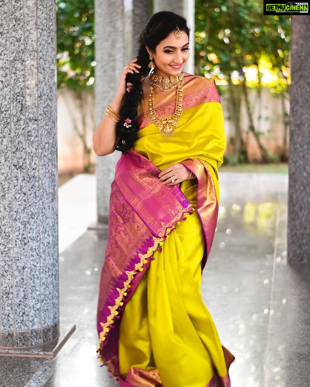 Vaishnavi Gowda Instagram - There’s something super special about traditional attire’s ! Holds us tight to our roots and connects us ♥️