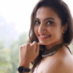 Vaishnavi Gowda Instagram - Elevate your look with the perfect pieces from @danielwellington ✨ Get 15% off by using my code “VAISHNAVIXDW” on www.danielwellington.com only. Happy shopping! #ad #danielwellington #dwindia