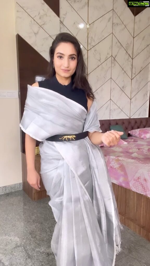 Vaishnavi Gowda Instagram - Different saree drapes 💫 #PrimeReels