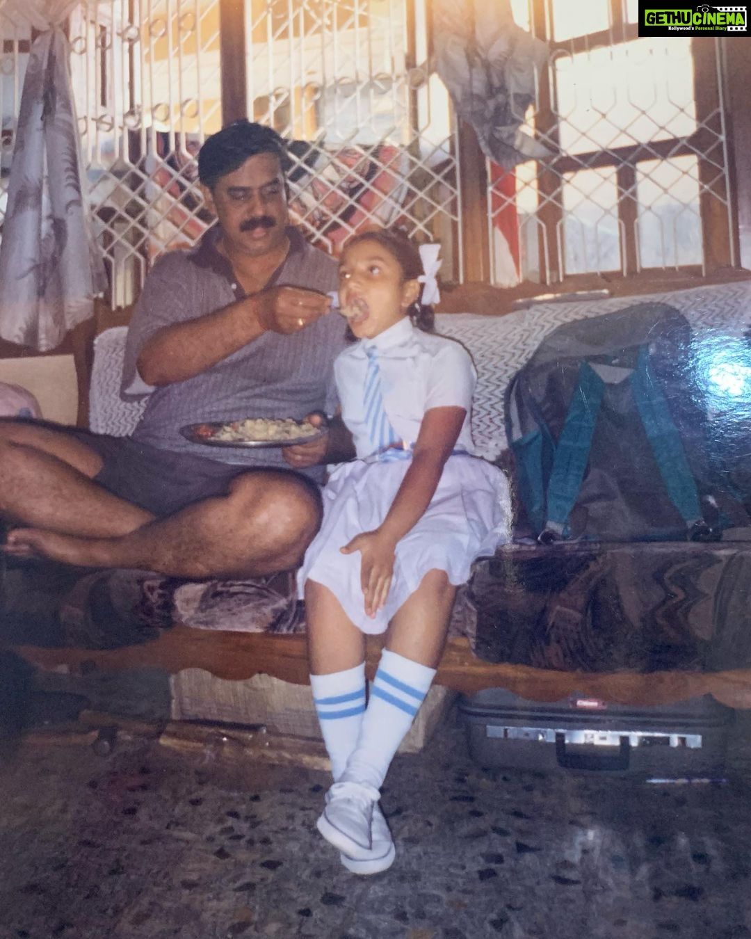 Vaishnavi Gowda Instagram - Happy Father’s Day Appa ⭐️ You have always been a protector, great teacher, my biggest cheer leader and a great critic… thank you for the best life you’ve given me 😇 I promise that I will take the best care of you .. and keep you the happiest ✨♥️ Love you dad 💗